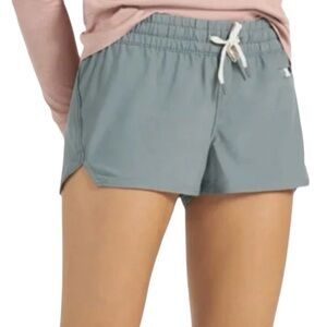Vuori Clementine Shorts - Women's 2.5" inseam, size Small, in “Shade”